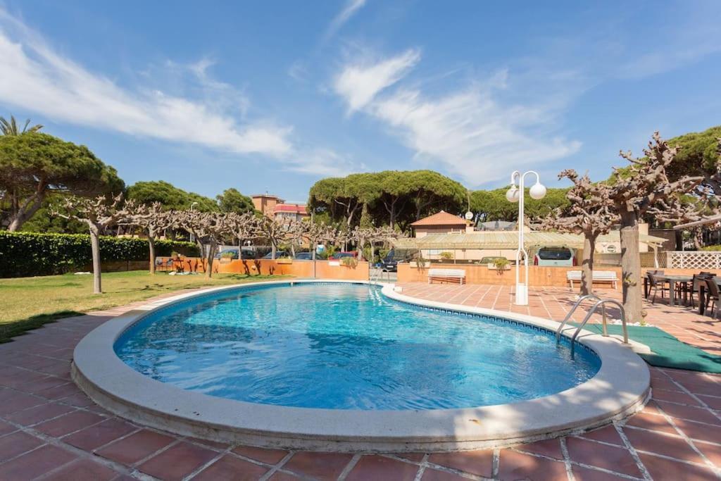Apartamento A Pie De Playa En Gava Mar! Exterior foto