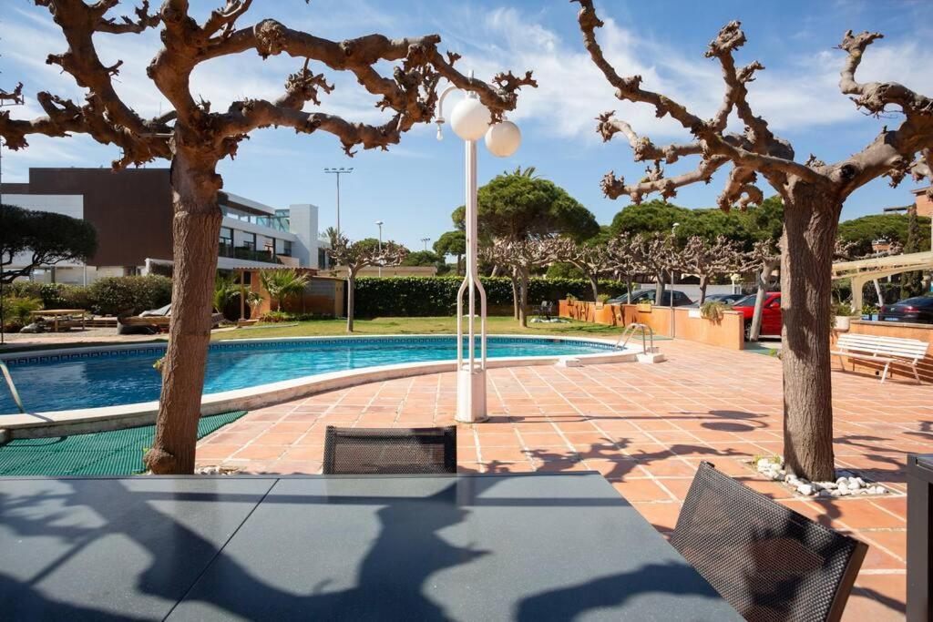 Apartamento A Pie De Playa En Gava Mar! Exterior foto