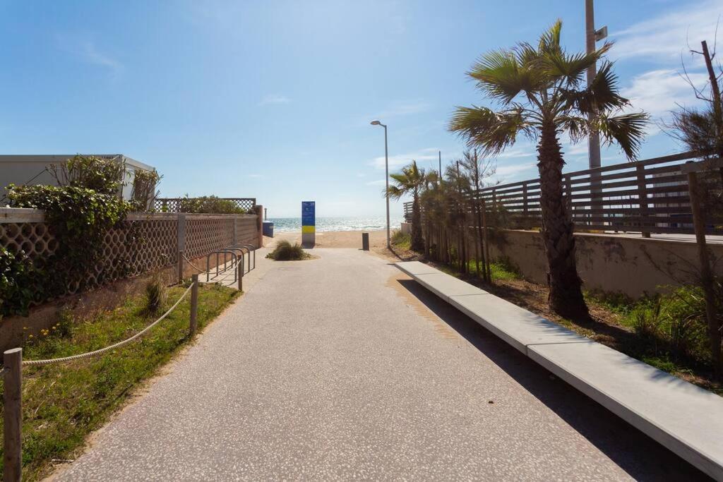 Apartamento A Pie De Playa En Gava Mar! Exterior foto